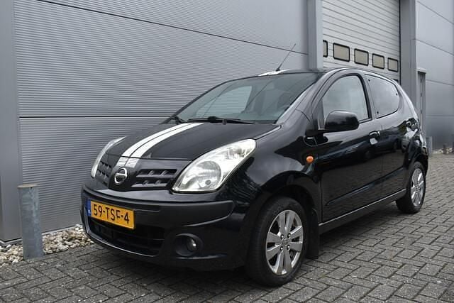 Zwart Gebruikt 2012 Nissan Pixo Hatchback | € 3.250 (Eerlijke prijs) - Afbeelding 1/4