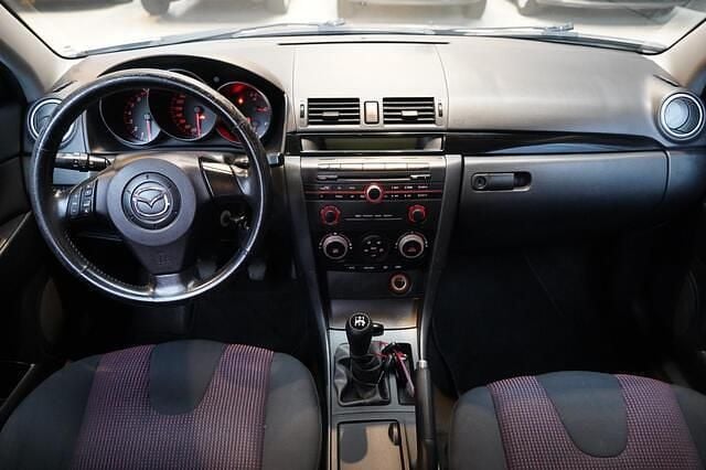 Occasion Mazda 3 Inclusive 105 PK (77 kW) 2005 Grijs Hatchback