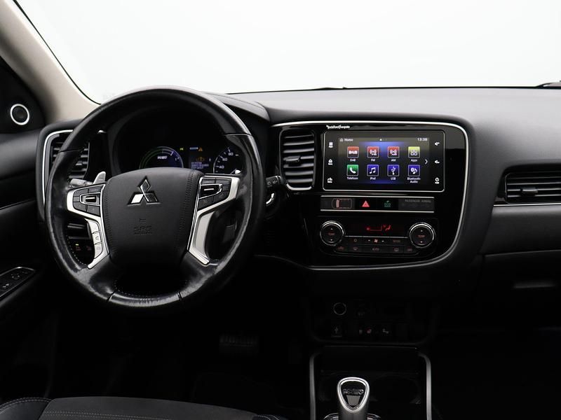 Occasion Mitsubishi Outlander P-HEV Intense+ 68 PK (50 kW) 2019 Grijs SUV