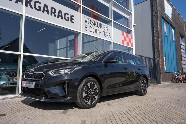 Zwart, metallic lak Gebruikt 2021 Kia Ceed Sportswagon Vision Stationwagen | € 21.950 (Eerlijke prijs) - Afbeelding 1/4