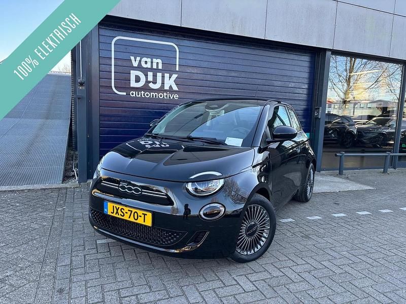 Occasion Fiat 500e Icon 86 kW (118 PK) 2021 Zwart (metallic) Hatchback
