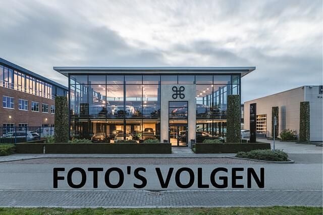 Grijs, metallic lak Gebruikt 2018 Peugeot 5008 Allure MPV | € 14.900 (Super prijs) - Afbeelding 1/1