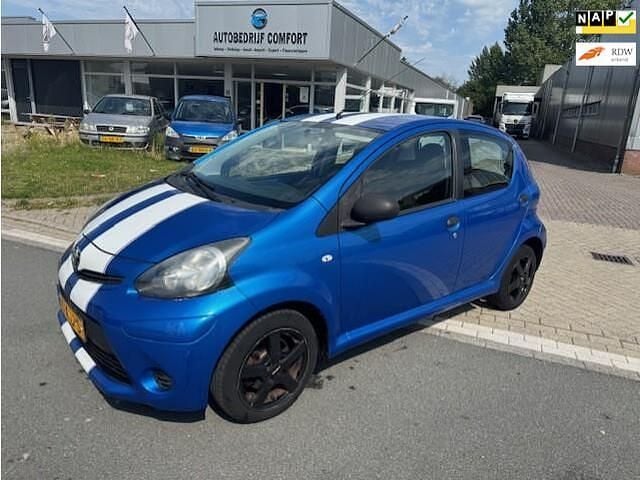 Blauw Gebruikt 2012 Toyota Aygo Hatchback | € 3.399 (Eerlijke prijs) - Afbeelding 1/4
