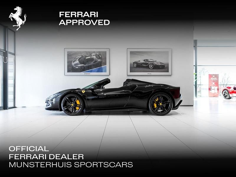 Zwart Gebruikt 2024 Ferrari 296 Cabriolet | € 349.950 - Afbeelding 1/4