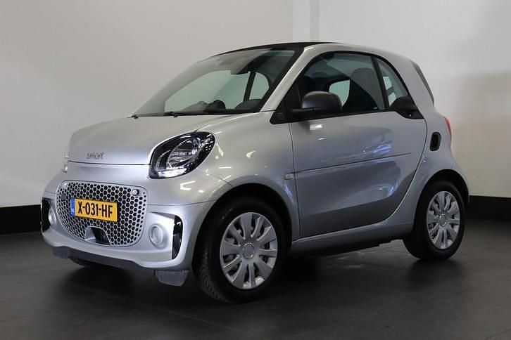 Gebruikt 2021 Smart ForTwo Electric Drive | € 9.900 (Goede deal) - Afbeelding 1/4