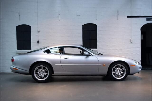 Occasion Jaguar XK8 286 PK (210 kW) 2002 Grijs Coupé