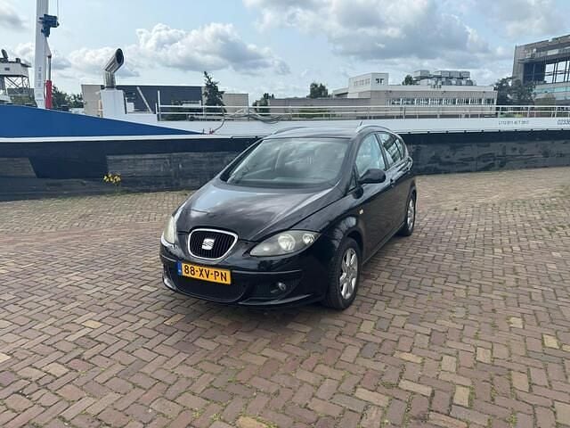 Zwart Gebruikt 2007 Seat Altea XL Stylance MPV | € 1.650 - Afbeelding 1/4