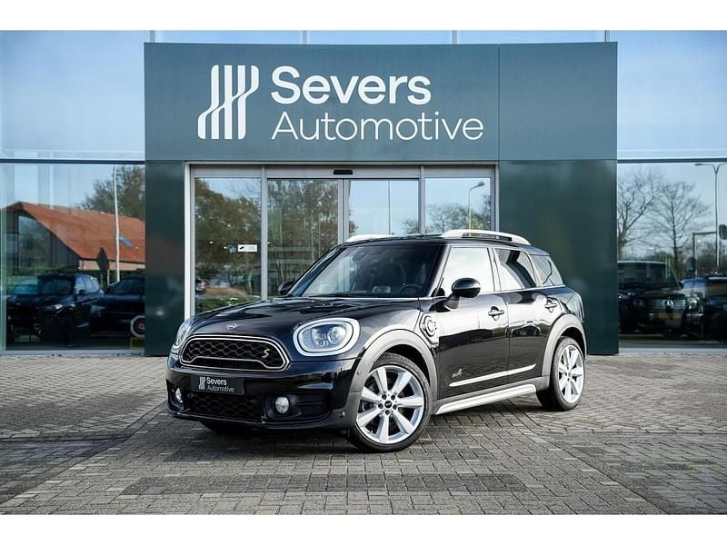 Zwart Gebruikt 2019 Mini Cooper Countryman Comfort SUV | € 24.488 (Eerlijke prijs) - Afbeelding 1/4