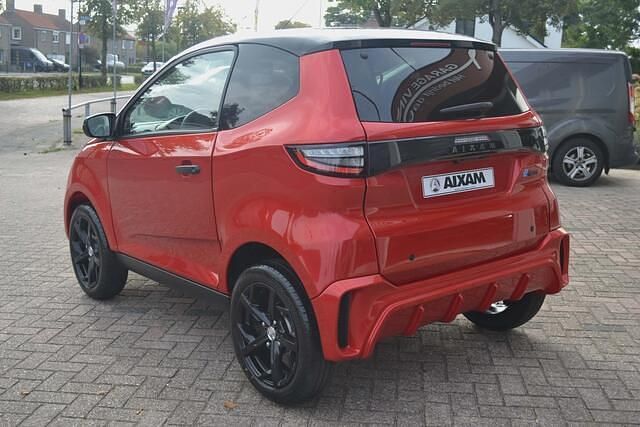 Nieuw Aixam City Sport 2025 Rood Hatchback