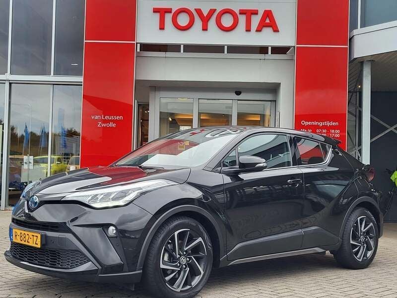 Zwart Gebruikt 2022 Toyota C-HR SUV | € 25.800 (Eerlijke prijs) - Afbeelding 1/4