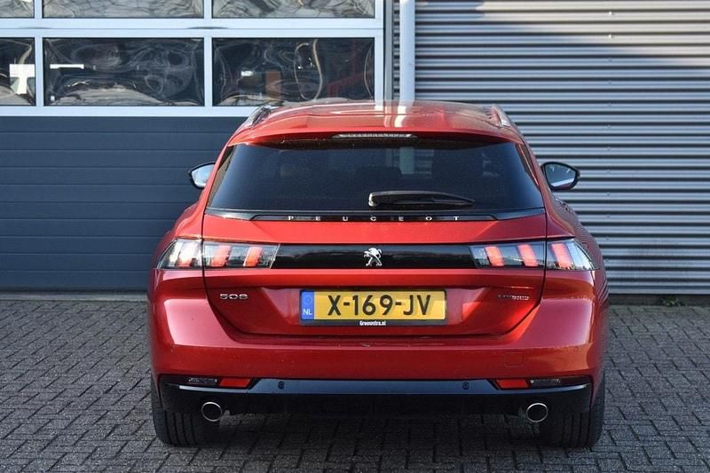Occasion Peugeot 508 181 PK (133 kW) 2021 Rood Stationwagen