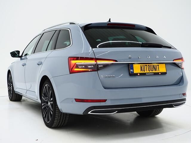Occasion Skoda Superb LAURIN & KLEMENT 218 PK (160 kW) 2022 Blauw Stationwagen