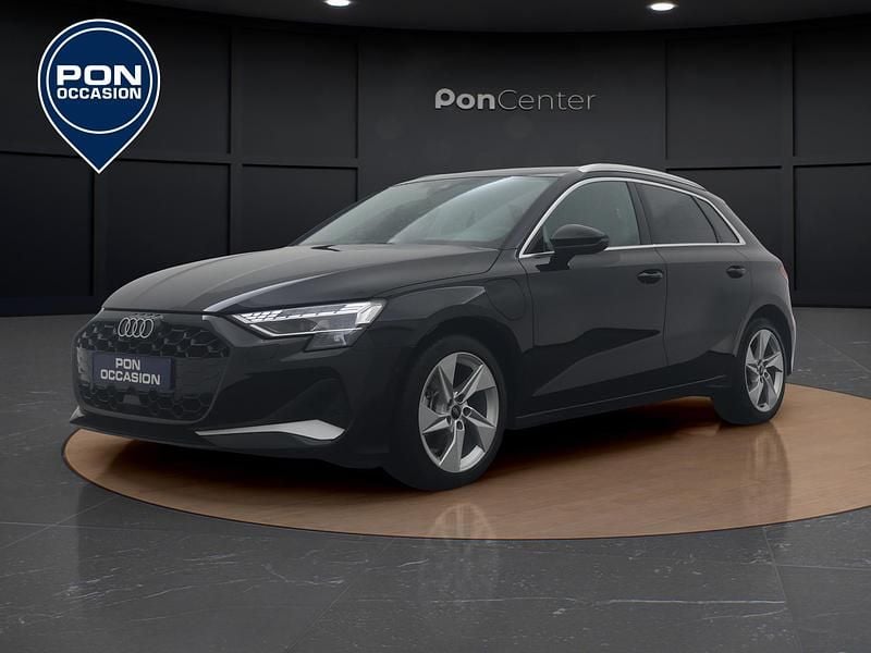 Zwart Occasion 2025 Audi A3 Sportback Advanced Hatchback | € 36.950 (Iets duurder) - Afbeelding 1/3