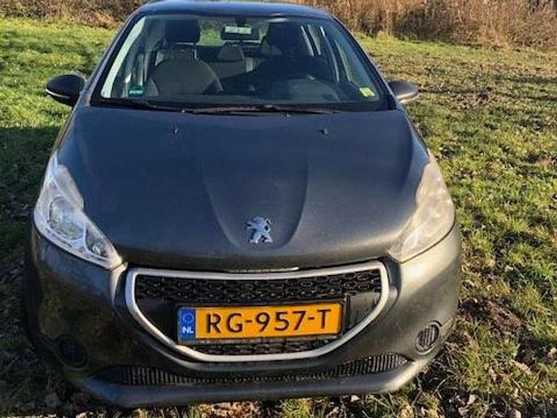 Occasion Peugeot 208 Access 82 PK (60 kW) 2013 Grijs Hatchback