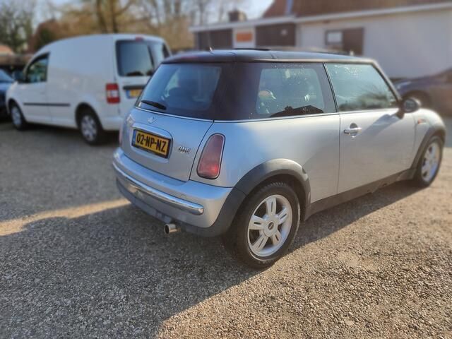 Occasion Mini ONE 90 PK (66 kW) 2004 Grijs Hatchback