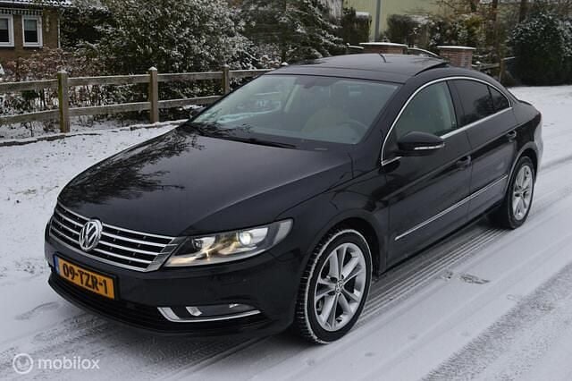 Zwart Occasion 2012 VW Passat Sedan | € 8.995 (Duur) - Afbeelding 1/4