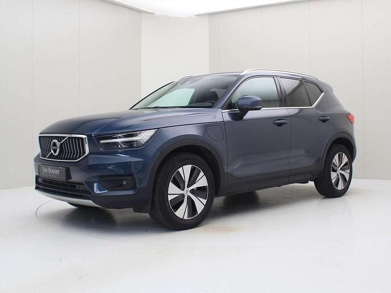 Blauw, metallic lak Gebruikt 2021 Volvo XC40 Inscription SUV | € 23.900 (Super prijs) - Afbeelding 1/4
