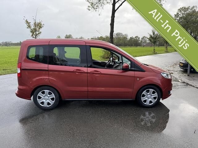 Occasion Ford Tourneo Courier Titanium 101 PK (74 kW) 2014 Rood MPV