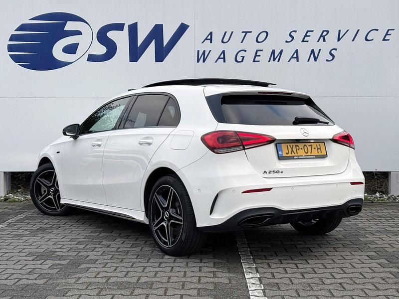 Occasion Mercedes A250 Business 218 PK (160 kW) 2020 Wit Hatchback