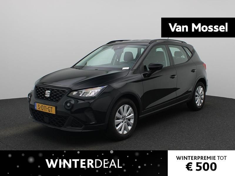 Zwart Occasion 2023 Seat Arona Style SUV | € 17.400 (Eerlijke prijs) - Afbeelding 1/4