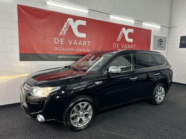 Zwart Gebruikt 2013 Mitsubishi Outlander Instyle SUV | € 10.599 (Eerlijke prijs) - Afbeelding 1/4