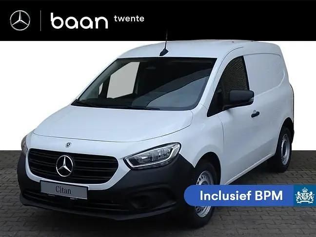 Wit Gebruikt 2024 Mercedes Citan 108 Van | € 27.950 - Afbeelding 1/4