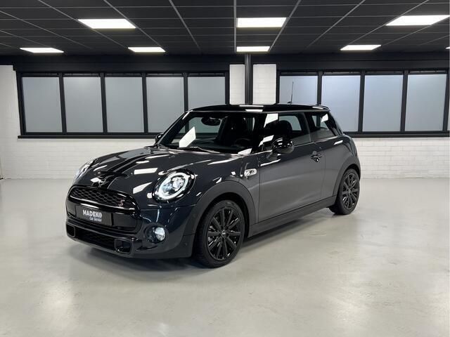 Grijs Gebruikt 2018 Mini Cooper S Pepper Hatchback | € 21.995 (Eerlijke prijs) - Afbeelding 1/4