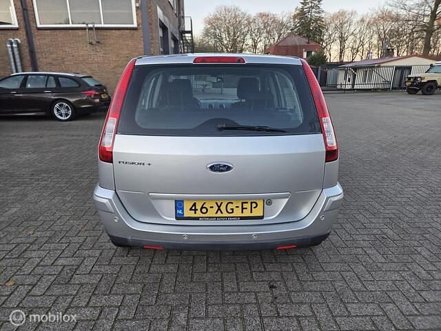 Occasion Ford Fusion Futura 101 PK (74 kW) 2007 Grijs MPV