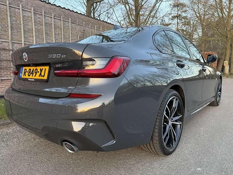 Occasion BMW 330 M Sport 184 PK (135 kW) 2022 Grijs Sedan