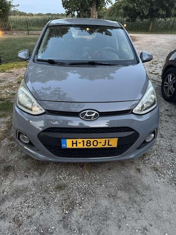Gebruikt 2015 Hyundai i10 Intro Edition Hatchback | € 5.600 (Eerlijke prijs) - Afbeelding 1/4