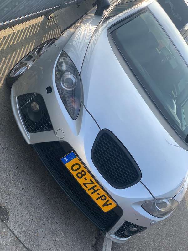 Grijs Gebruikt 2008 Seat Leon FR MPV | € 4.000 (Super prijs) - Afbeelding 1/4