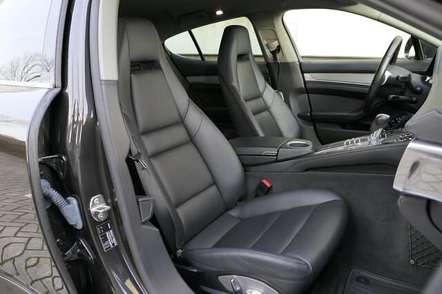 Occasion Porsche Panamera Sport 400 PK (294 kW) 2010 Zwart Hatchback