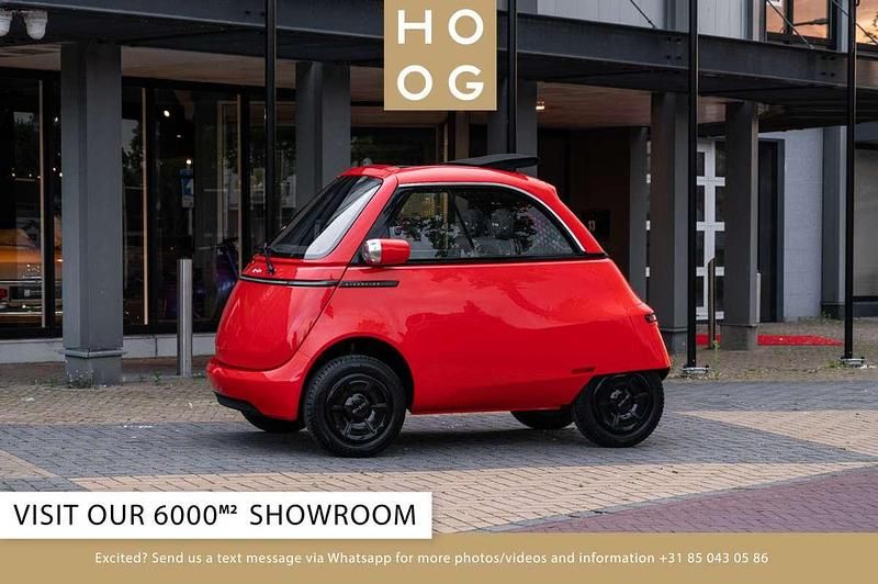 Rood Gebruikt 2024 Micro Microlino Hatchback | € 14.950 - Afbeelding 1/4