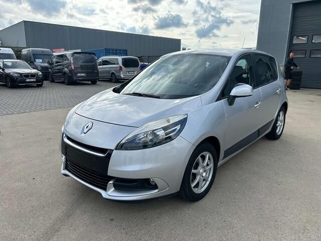 Grijs Gebruikt 2013 Renault Scénic III MPV | € 4.950 (Eerlijke prijs) - Afbeelding 1/4