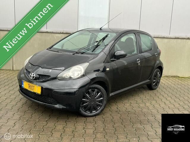 Occasion Toyota Aygo Sport 68 PK (50 kW) 2007 Zwart Hatchback
