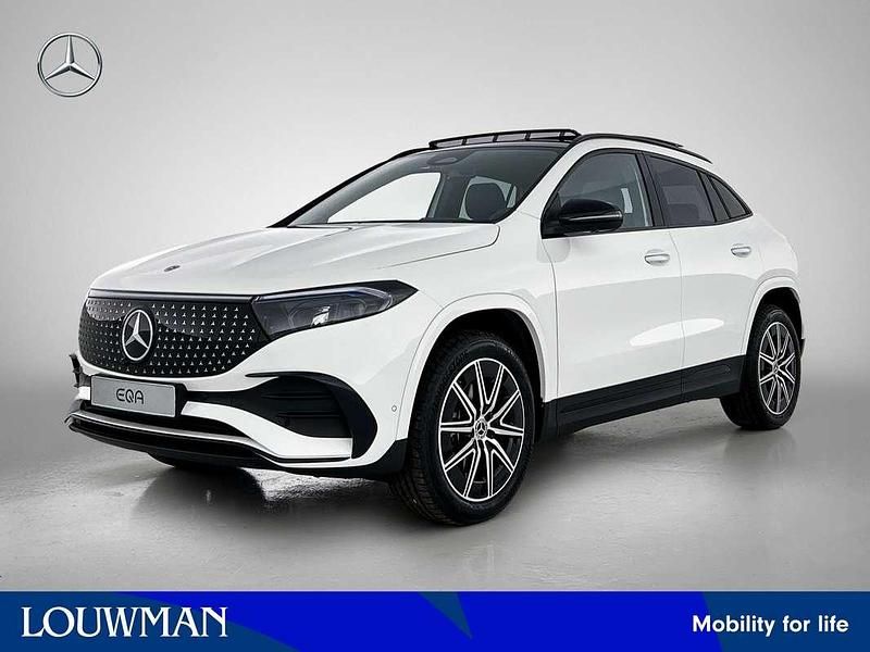Wit Nieuw 2025 Mercedes EQA250+ Business SUV | € 52.595 (Eerlijke prijs) - Afbeelding 1/4