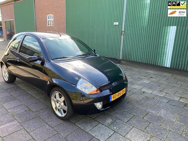 Zwart Gebruikt 2005 Ford SportKa Hatchback | € 1.999 - Afbeelding 1/4