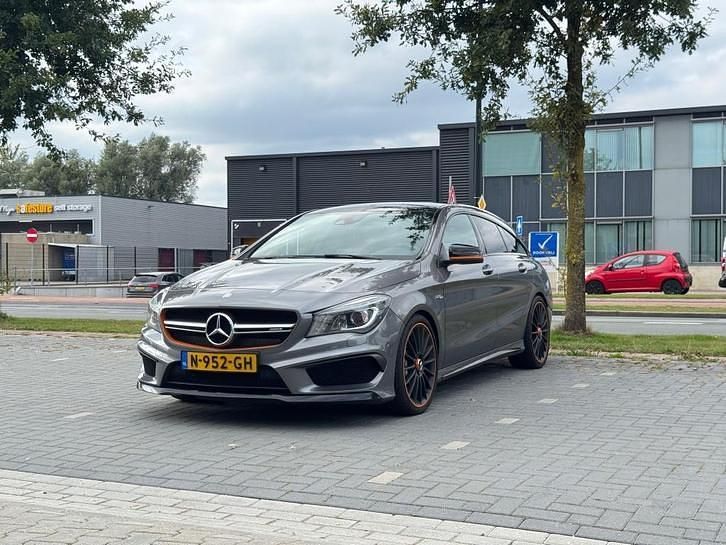 Gebruikt 2015 Mercedes CLA45 AMG Shooting Brake AMG Stationwagen | € 22.995 - Afbeelding 1/1