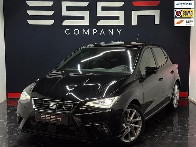 Zwart Occasion 2022 Seat Ibiza FR Hatchback | € 19.950 (Goede deal) - Afbeelding 1/4