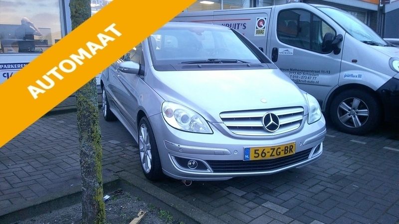 Grijs Gebruikt 2008 Mercedes B180 MPV | € 4.950 (Iets duurder) - Afbeelding 1/4