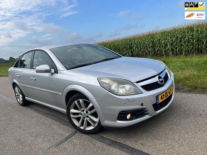 Occasion 2008 Opel Vectra GTS Executive | € 2.899 (Eerlijke prijs) - Afbeelding 1/4