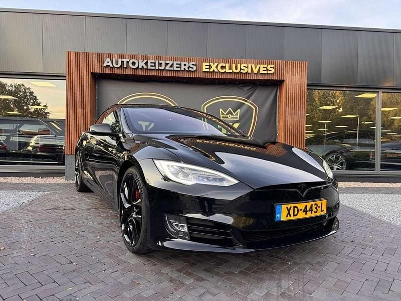 Zwart Gebruikt 2018 Tesla Model S Sedan | € 27.450 (Eerlijke prijs) - Afbeelding 1/4