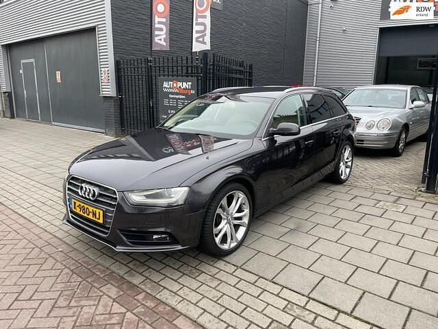 Grijs Occasion 2012 Audi A4 S-Line Stationwagen | € 7.499 (Eerlijke prijs) - Afbeelding 1/4