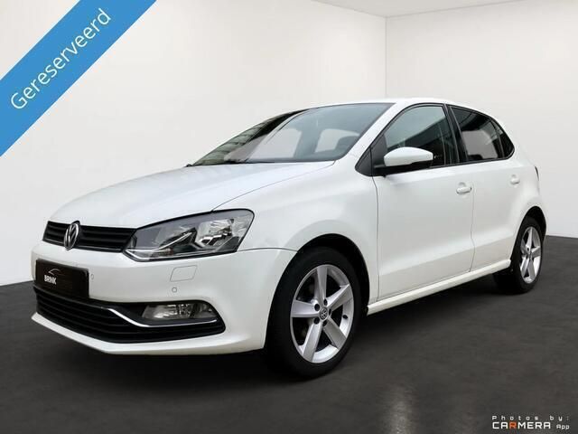 Wit Gebruikt 2015 VW Polo Highline Hatchback | € 9.999 (Eerlijke prijs) - Afbeelding 1/4