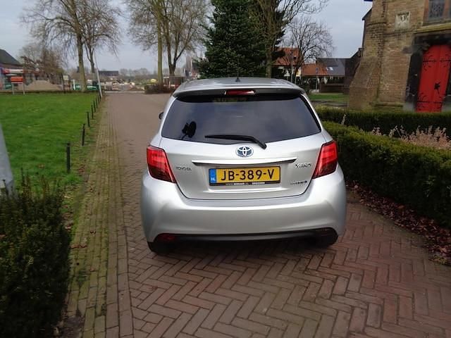 Occasion Toyota Yaris Hybrid 2014 Zilver (metallic) Hatchback