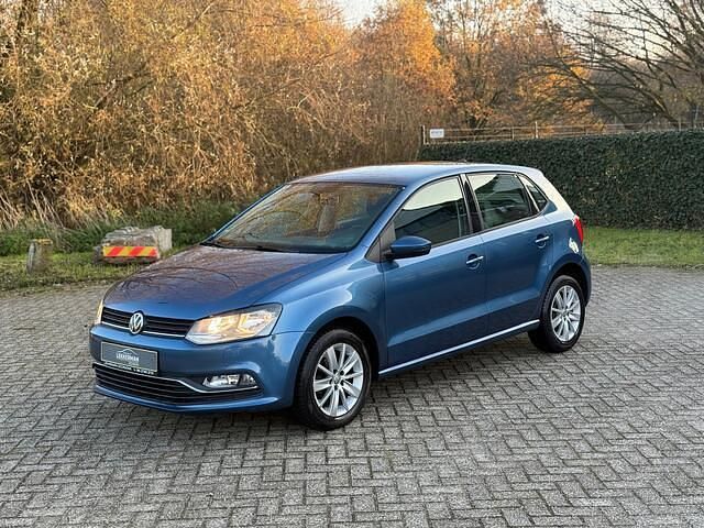 Blauw (metallic) Occasion 2014 VW Polo Highline Hatchback | € 8.750 (Eerlijke prijs) - Afbeelding 1/4