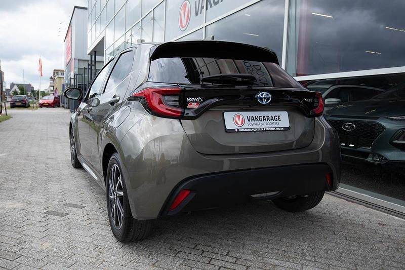Occasion Toyota Yaris Hybrid Design 116 PK (85 kW) 2021 Groen Hatchback