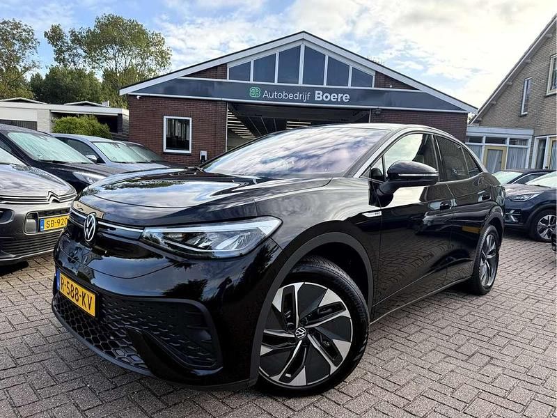 Zwart Gebruikt 2022 VW ID.5 Pro SUV | € 27.850 (Eerlijke prijs) - Afbeelding 1/4