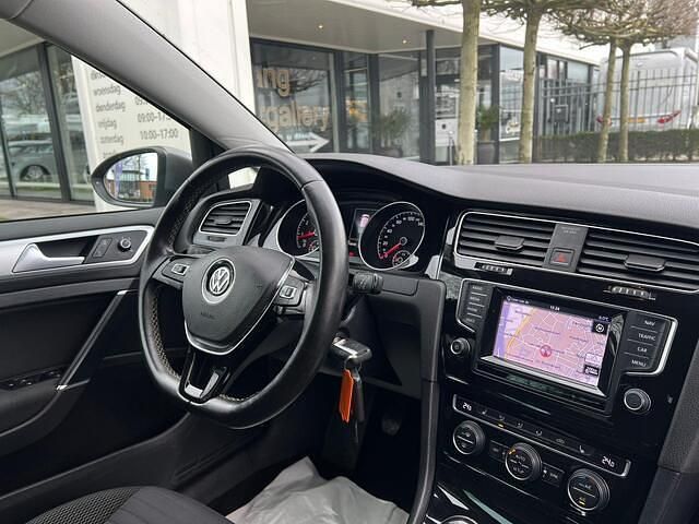 Occasion VW Golf VII Edition 105 PK (77 kW) 2014 Grijs Hatchback