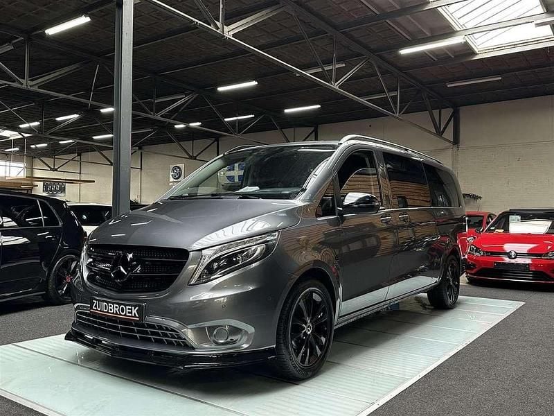 Grijs Gebruikt 2019 Mercedes Vito MPV | € 19.999 (Eerlijke prijs) - Afbeelding 1/4
